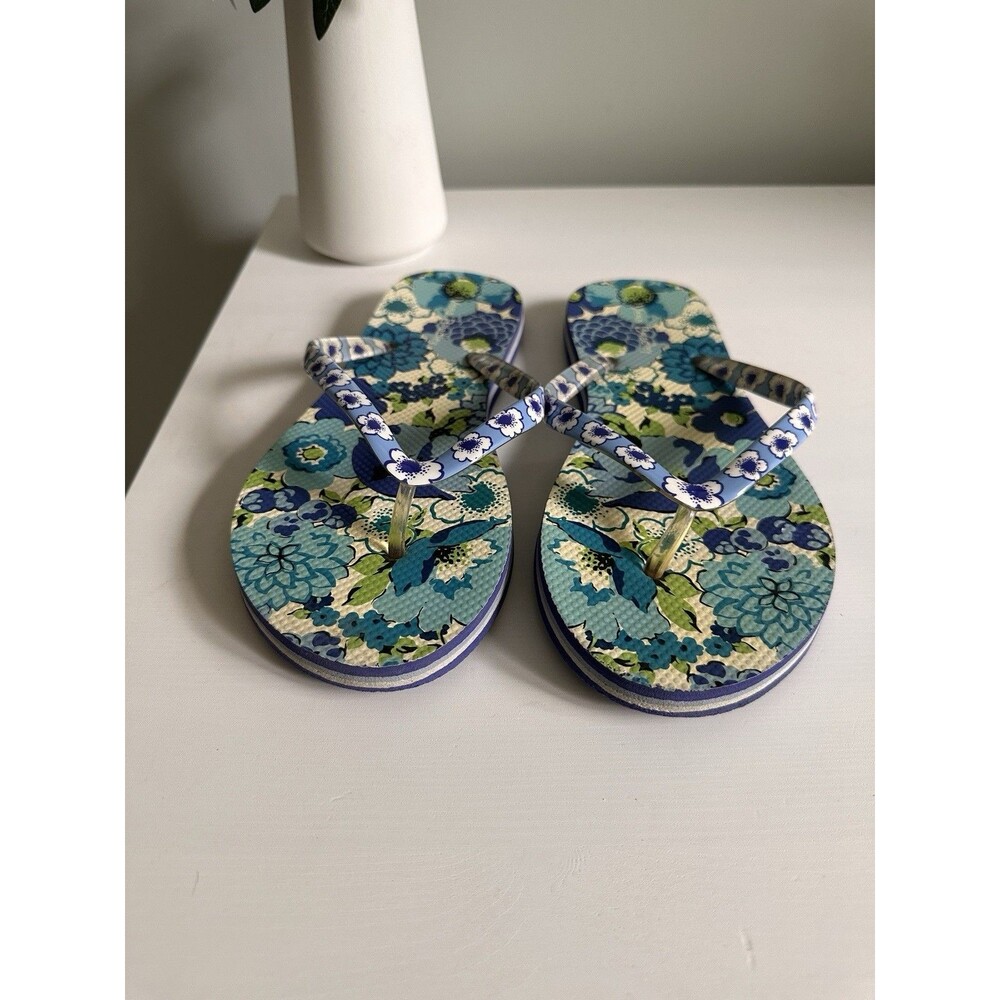 Vera Bradley Blue Floral Flip Flop Sandals Women's Size 6 Beach Pool Resort